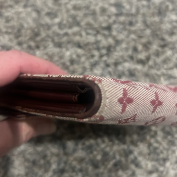Louis Vuitton red denim wallet - Picture 6 of 7